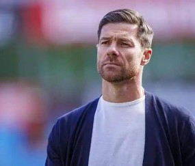 德蒙：我对阿隆索的言论有点过激，伯纳乌需要齐达内的翻版