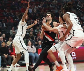 杨瀚森4分3板卡马拉35分 阿夫迪亚18+5开拓者35分大胜篮网