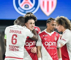 随着大巴黎1-3轰然倒下+黑马笑纳！法甲最新积分榜：3-7名差5分