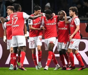 法甲焦点对决！斯特拉斯VS兰斯状态解析：魔鬼主场VS伤病困局，谁能打破僵局？